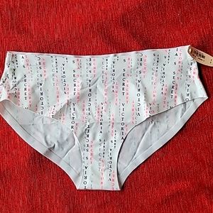 NWT Victoria's Secret No Show, Hiphugger Panty, Medium